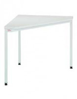 Stół trójkątny 1