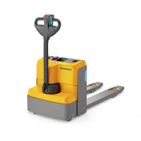 Akumulatorowe wózki paletowe EJE M13 i M15  1