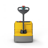 Akumulatorowe wózki paletowe EJE M13 i M15  2