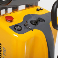 Wózki podnośnikowe JUNGHEINRICH HC 110 2